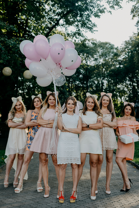 2024 Best 10 Affordable Bridesmaid Brands for Your Girl Gang