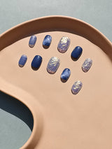 Luxury nails for a modern, stylish manicure with different color and pattern options. Suitable for special occasions or everyday wear. Glossy finish.
